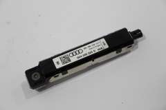 Audi A3 8V 5 Door Sportback OS Right Upper Aerial Amplifier  8V4035225D (Item #407533) 