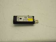 Audi A8 D2 AM|FM TV Aerial Amplifier 4D0035225Q (Item #123139)