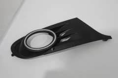 VW Golf MK6 OS Right Lower Bumper Fog Light Surround Grill 5K0853666 (Item #470605) 