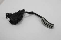 VW Phaeton D1 Accelerator Pedal and Potentiometer 3D2723503E (Item #403543) 
