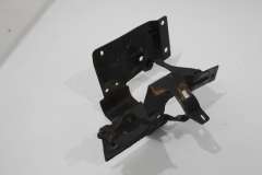 VW Phaeton D1 Webasto Auxiliary Water Heater Support Bracket 3D0819471B (Item #404620)