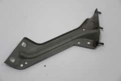 Audi Q5 8R Front OS Right Wing Support Bracket  8R0821136 (Item #455804) 