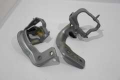Audi Q5 8R Pair of Tailgate Hinges Ice Silver Metallic LX7W 8R0827300A (Item #413799) 