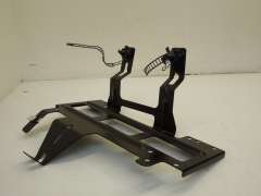 Audi A4 B6 B7 Cabriolet Amplifier Bracket 8H0035464 (Item #88687) 