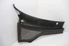 VW Passat B8 OS Right Lower Windscreen Trim Water Channel  3G2819402B (Item #431319) 