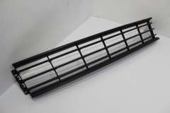VW Passat B7 Lower Centre Bumper Grill 3AA853677 (Item #434370) 