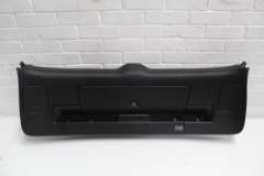 Audi Q7 4L Tailgate Lower Boot Trim Triangle Holder Black 4L0867973 (Item #441081)