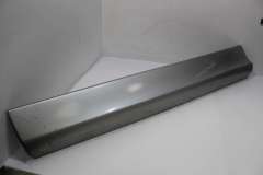 Audi Q7 4L NS Left Front Lower Door Strip Trim Light Silver LY7W 4L0853959 (Item #441485)