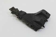 Audi Q5 8R Front NS Left Wing Support Bracket 8R0821135 (Item #443375)