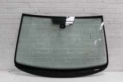 VW Passat B7 Front Windscreen Window Glass 3AA845011AB (Item #451571) 