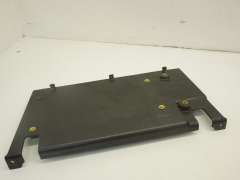 Audi A8 D2 Bose Amplifier Mounting bracket 4D0868867 (Item #1674) 