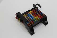 Audi A8 D2 Main Engine Bay Fuse Box Holder 4D0941824 (Item #450922) 