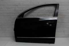 VW Passat B6 NS Left Front Door 	Deep Black LC9X 3C4831055J (Item #453481)