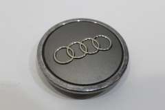 Audi Alloy Wheel Centre Cap 4B0601170A (Item #454802)