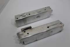 Audi Q5 8R Rear Bumper Support Beam Mounts New Genuine  8R0807331B (Item #458536) 