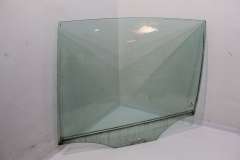 VW Golf Mk6 5 Door NS Left Rear Door Window Glass 5K6845025C (Item #459477) 