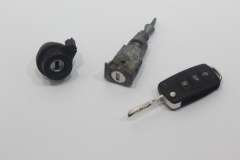 VW Tiguan 5N Ignition Barrel Lock Door Lock and 3 Button Key 1K0959753G (Item #468083) 