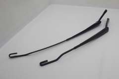 Audi A3 8L Pair Front Windscreen Wiper Arms New Genuine 8L2955407A (Item #471520) 